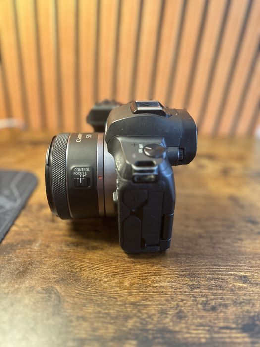 Canon eos R 30 megapixels fullframe