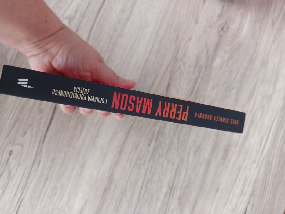 Perry Mason i spawa podmienionego zdjęcie ,, Erle Stanley  Gardner