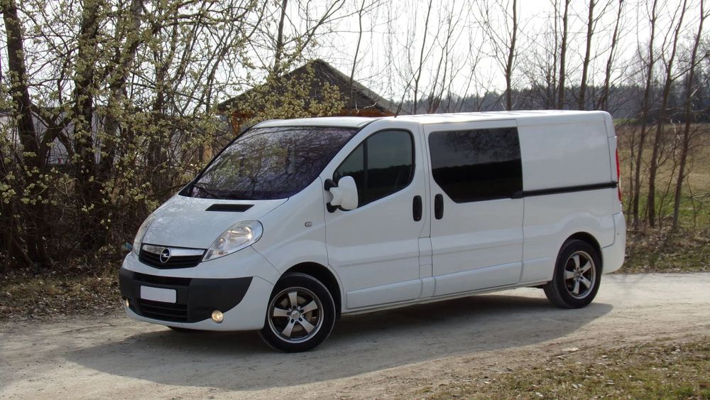 Opel VIVARO 2.5 150KM * L2H1 * KLIMA * SERWIS * DUBEL KABINA * ZADBANY !  * KLIMA * ALU * 2 x Drzwi przesuwne * ZADBANY !