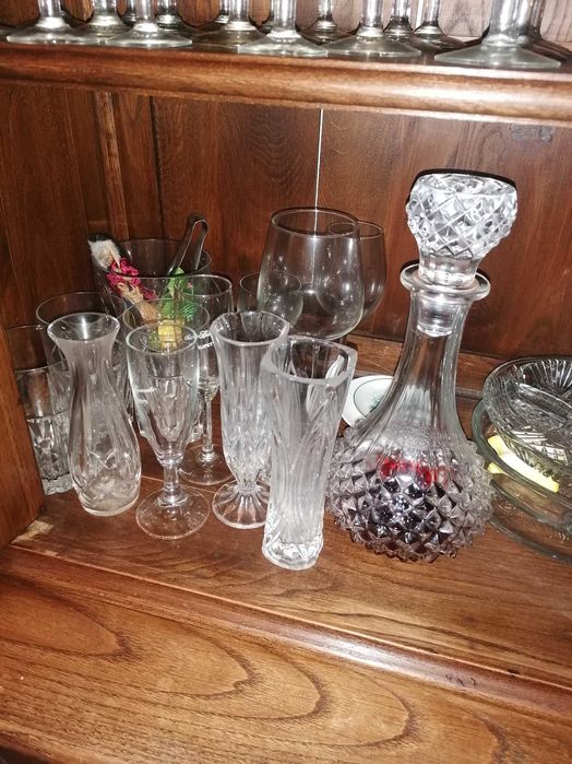 Conjunto de Louça Festiva com ornamentos de prata