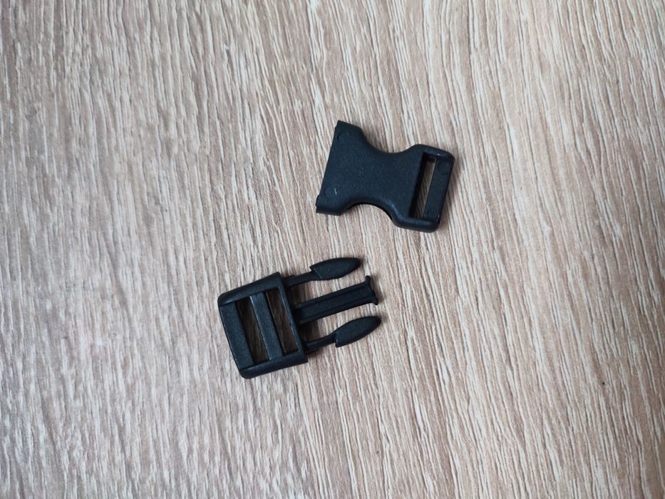 Klamra zatrzaskowa plastikowa na pasek, taśmę 10mm 2 sztuki