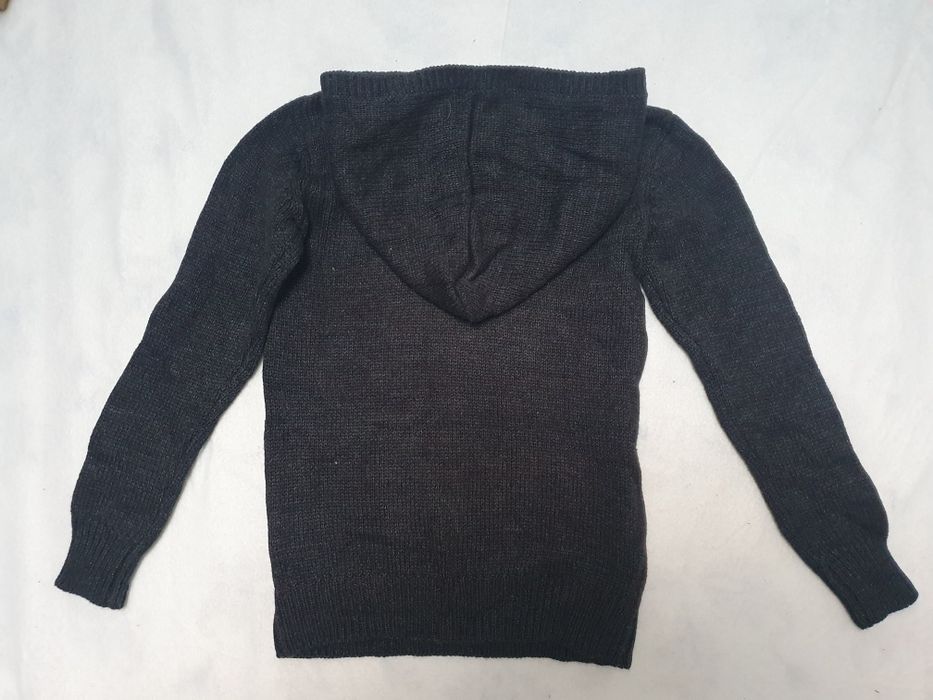 Дитячий светрик Wild life.На 6-7 років.