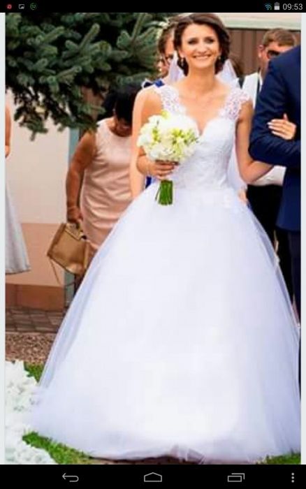 Suknia ślubna biała