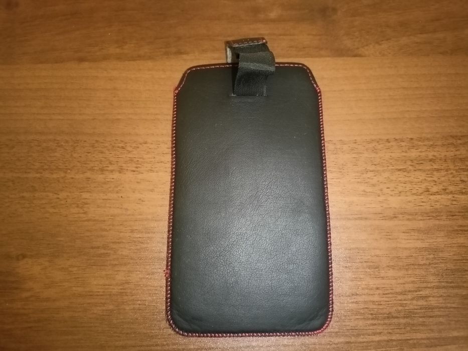 Etui na telefon 15 cm x 8,5 cm