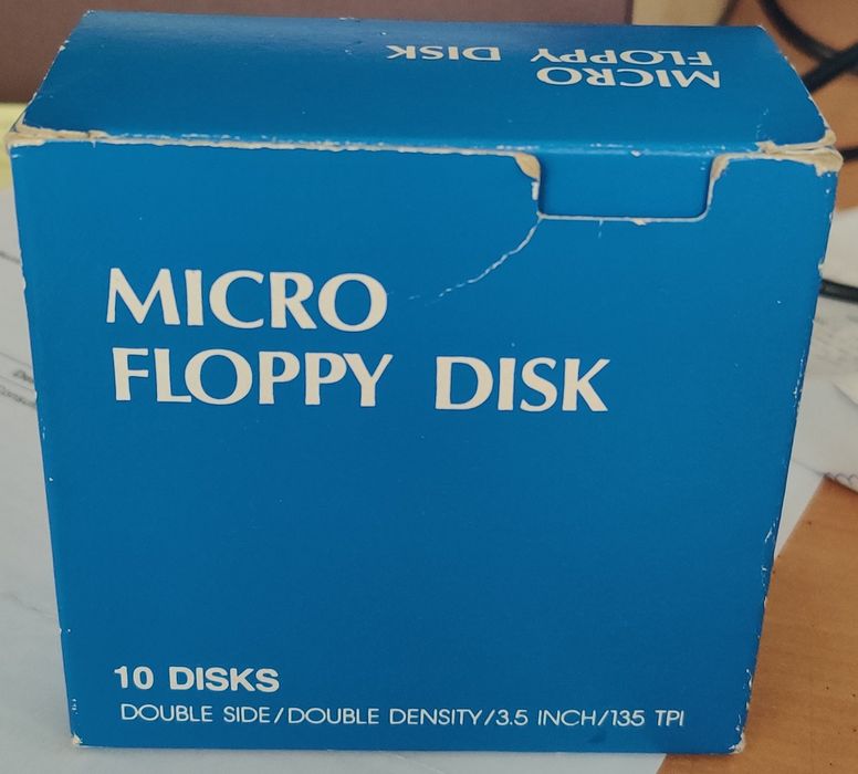 Diskettes 3.5” DS/DD/135 TPI novas (virgens) – 8 unidades com etiqueta