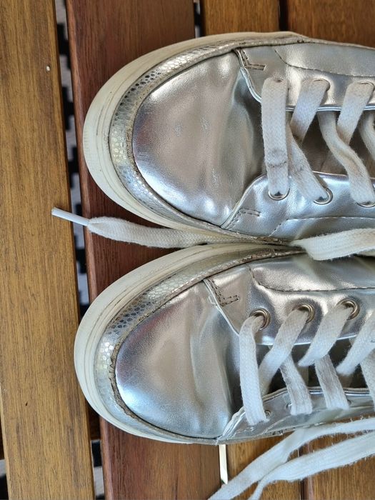 Sinsay - ładne buty damskie sneakersy srebrne rozm.36