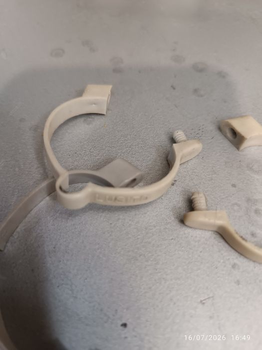 3 Abraçadeiras marca Lusito para bicicleta pasteleira