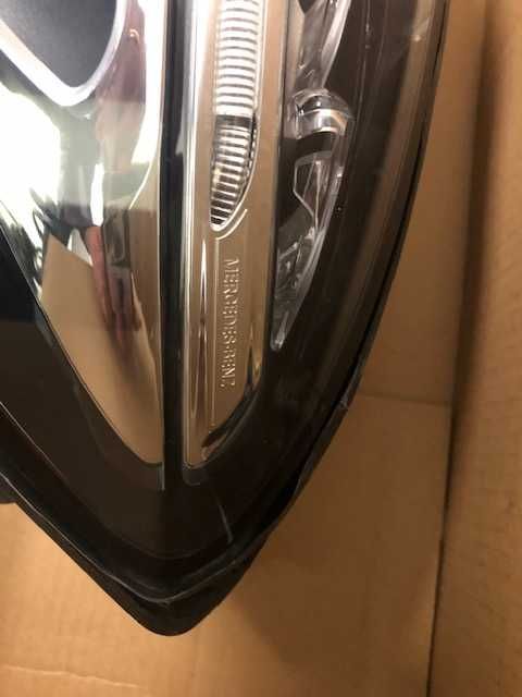 Otica Farol Esquerdo Mercedes GLA Led