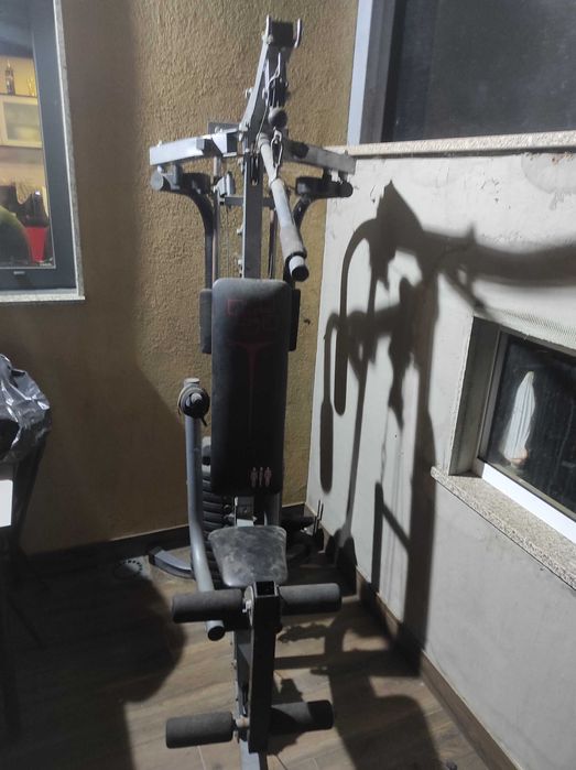 Máquina de musculação como nova
