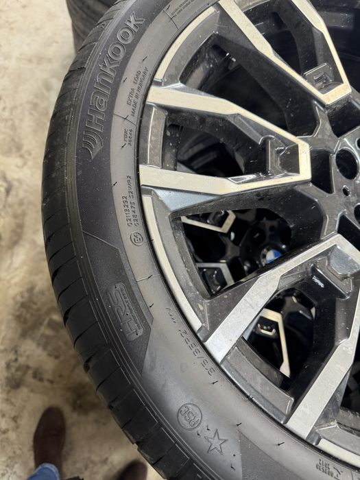 Комплект оригінальних дисків та резини для BMW X5