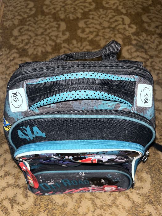 Рюкзак шкільний для хлопчика