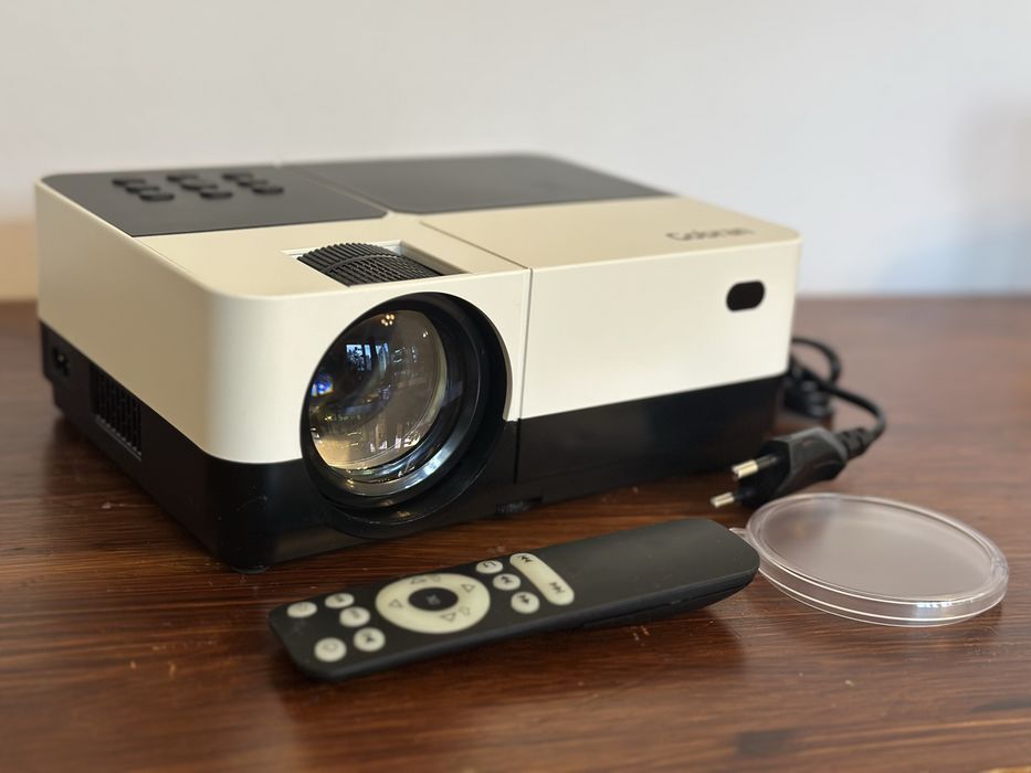 Projektor Gobran H3 + pilot. Dużo wejść