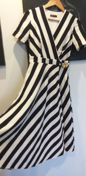 Sukienka elegancka butik s 36r