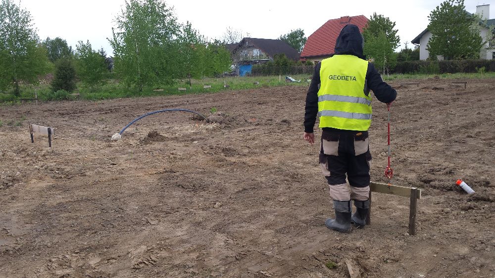 Geodeta Uprawniony, Geodezja, Usługi geodezyjne