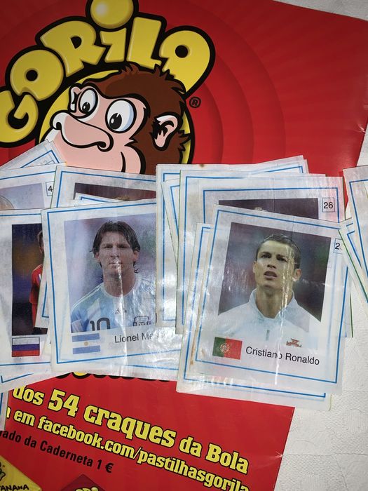 Caderneta e cromos Gorila por colar