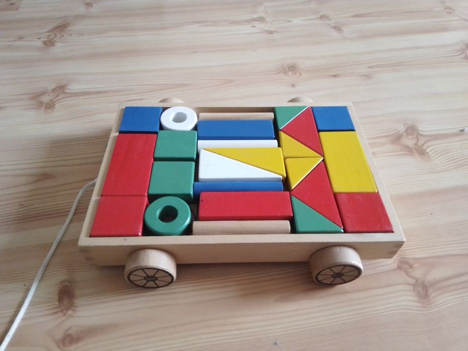 Zestaw zabawek Ikea mula, dźwig, klocki, przekladanka
