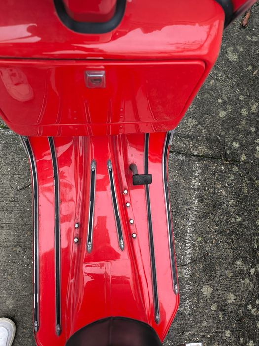 Vespa 50s, troca por trator 40cv