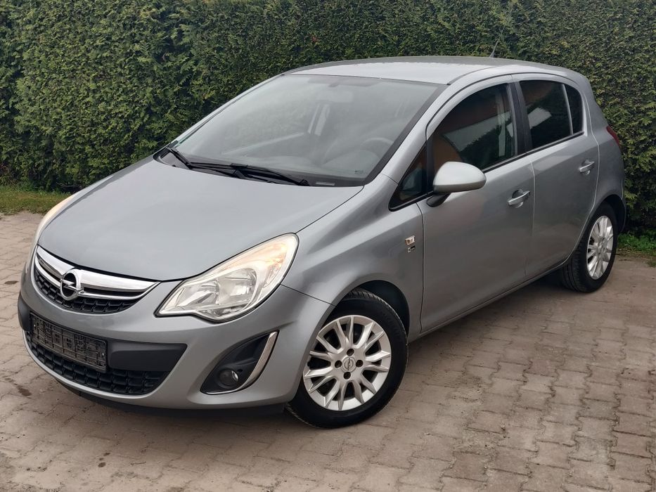 Opel Corsa D* KLIMA* Grzane fotele i kierownica* Tempomat* Pół skóra