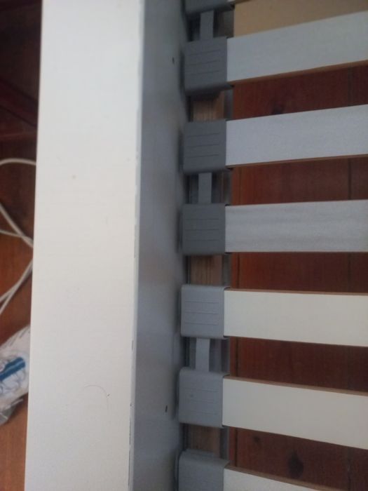 Cama de casal 2m por 1,60m malm branca Ikea + estrado Lonset + colchão