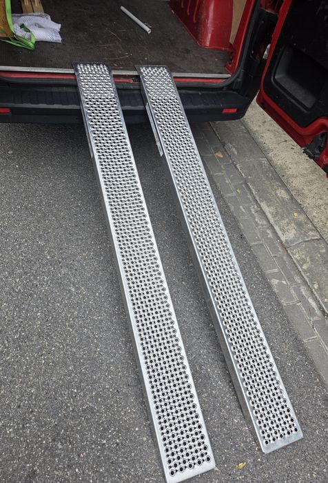 Podjazdy aluminiowe 400kg