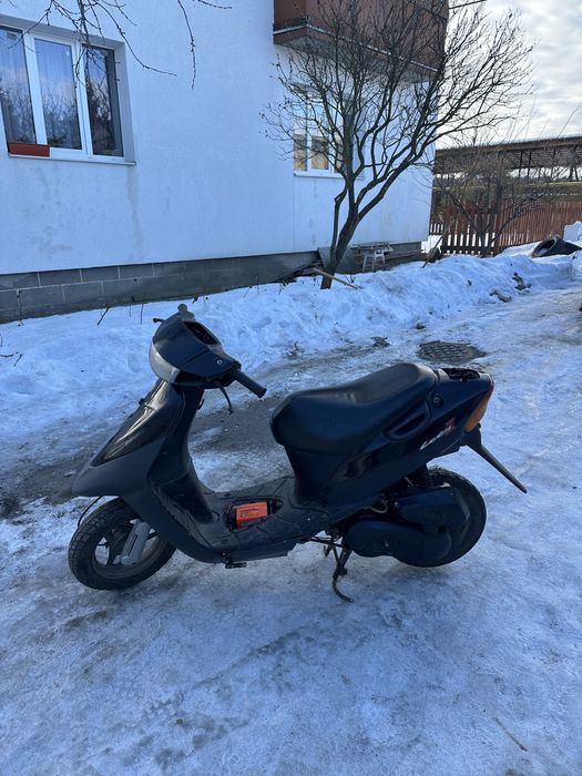 Продам скутер suzuki lets 2 по запчастинама або цілим