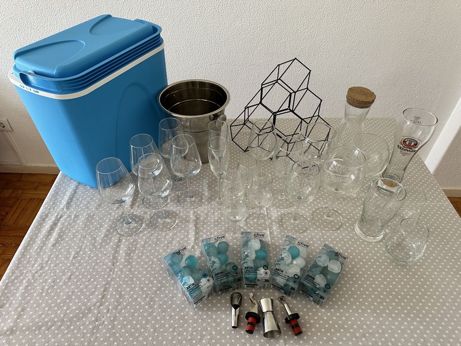 Kit bar completo - Garrafeira, Copos, Balde Gelo e Acessórios