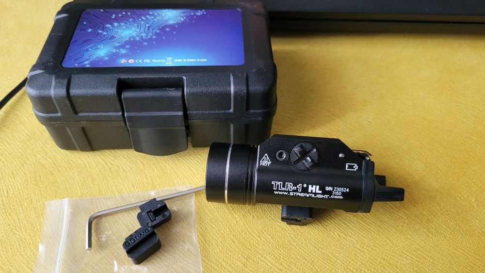 Taktyczna latarka Streamlight TLR 1 HL (surefire x300  asg)