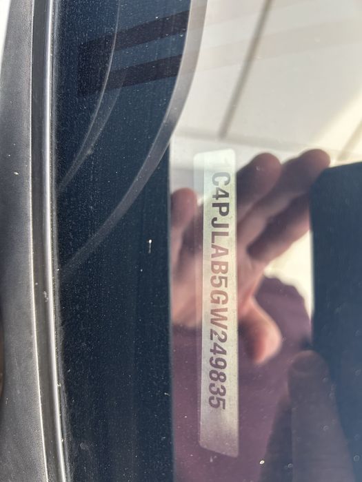 Продам Jeep cherokee