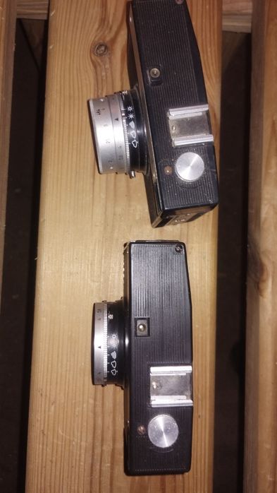Фотоапарат Смена, часів СРСР, відеомагнітофон Akai, старі магнітофони