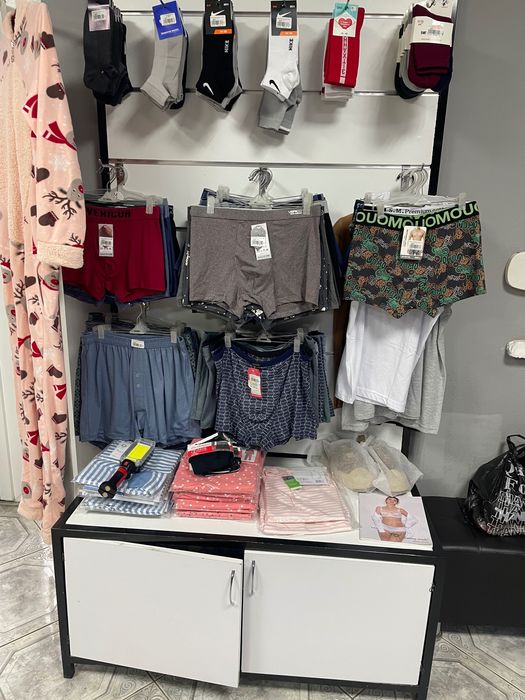 Продам торгове обладнання для магазину