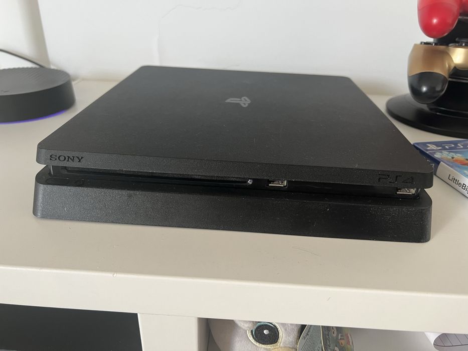 Playstation 4 Slim 1TB