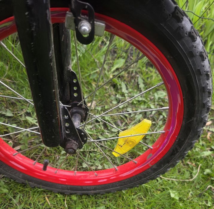 Rower dziecięcy 16 cali Simplebike – Czerwony, z koszyczkiem!
