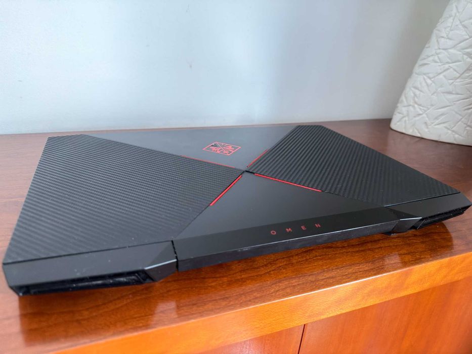 OMEN 15-ce0xx|15.6"FHD|i7-7700HQ|16G Ram|Ssd 256Gb+1TB HDD|GTX1060 6Gb