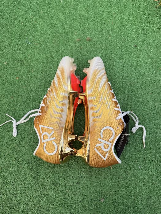 Nike Zoom Mercurial Superfly 11 Elite CR7 “Gold Scorpion”