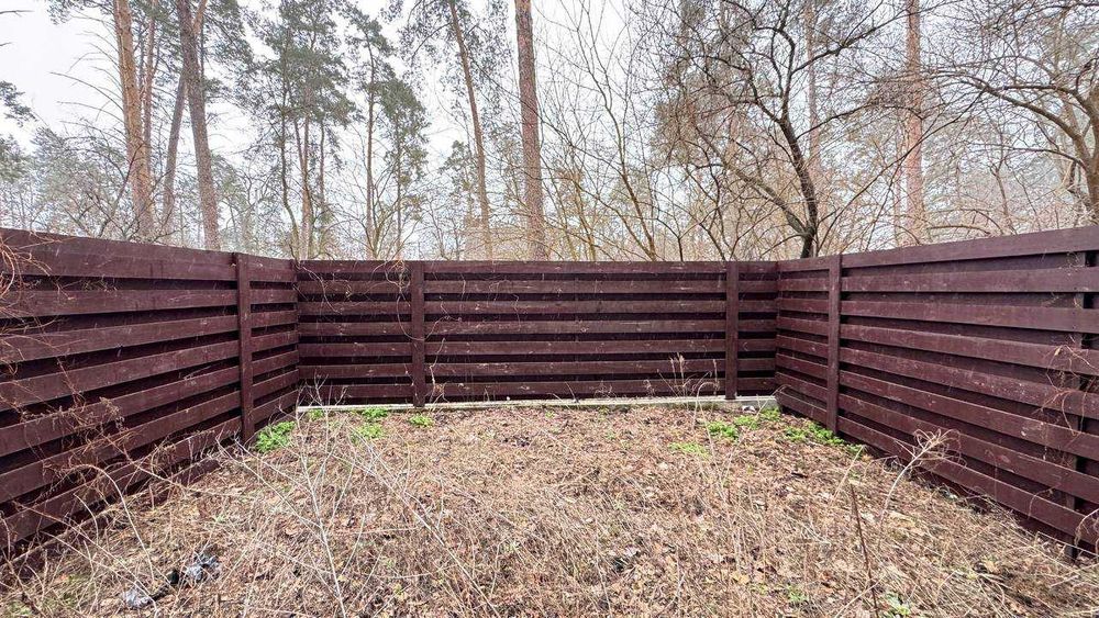 Лісова Буча, двоповерховий таунхаус в оточенні сосен, з документами