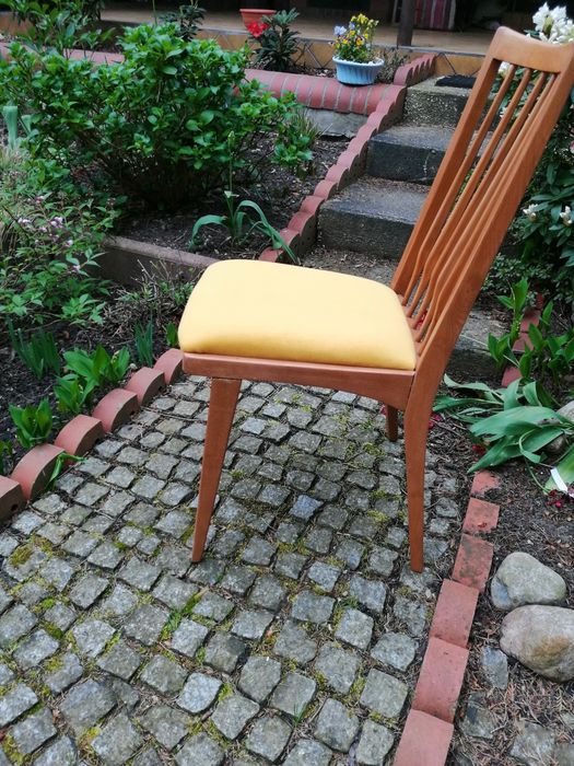 Krzesła R. Hałasa 200-157 WŁASNA ARANŻACJA