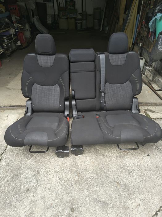 Sprzedam komplet foteli do jeep Cherokee KL europa