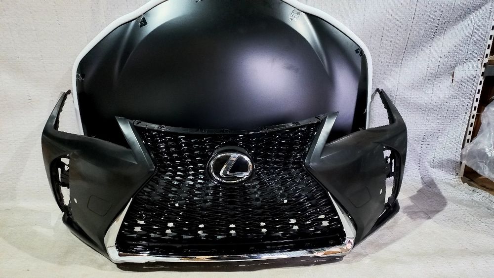 Бампер Lexus UX 2018  лексус юх 2018