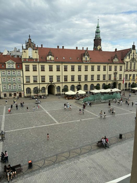 Mieszkanie w kamienicy przy płycie Rynku - Więcej