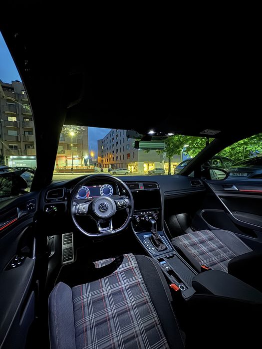 VW Golf GTI 7.5 Performance