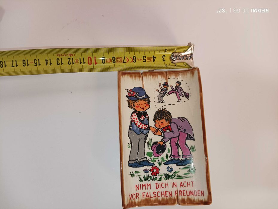 Stara zawieszka - porcelanowa - V. Goebel - W. Germany.