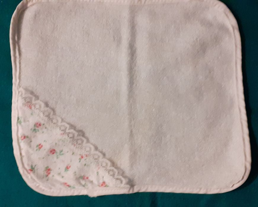 Bonecas e enxoval barriguitas, Famosa