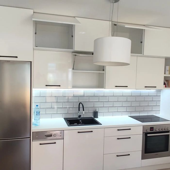 Stolarskie usługi, Szafy,Kuchnie,Garderoby