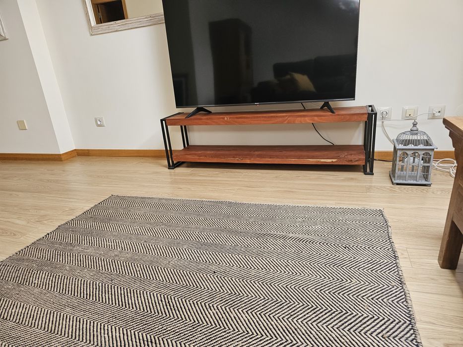 Movel tv madeira e ferro