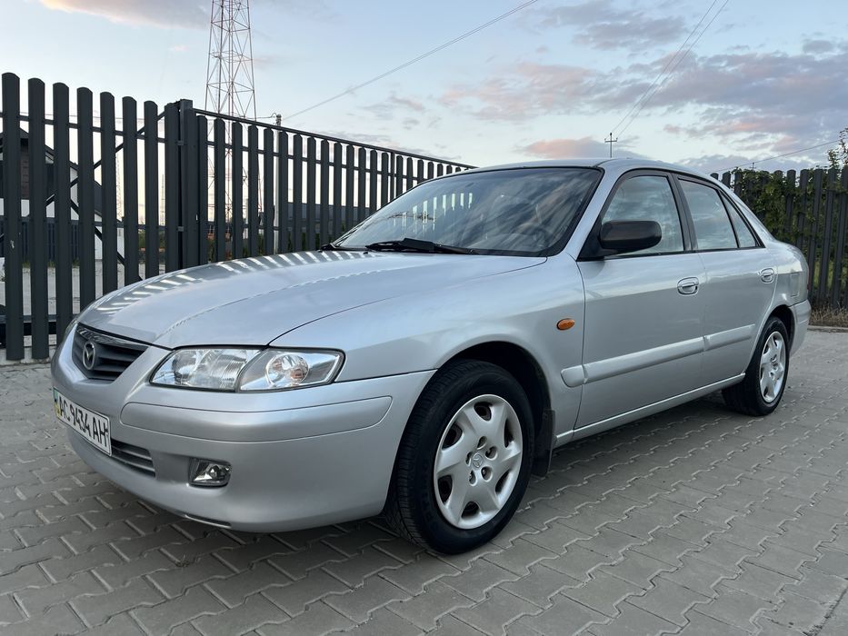 Mazda 626  1.8 бензин