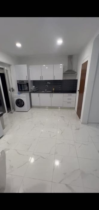 Quarto para CASAL em Azambuja c/ Varanda