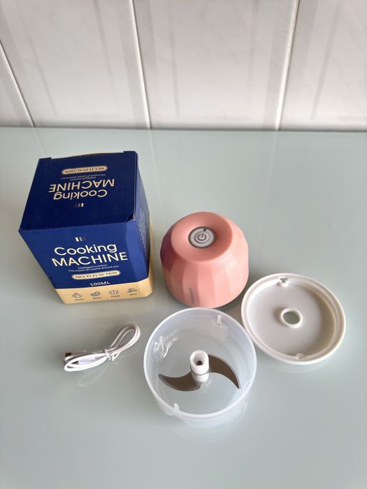 Triturador /Processador de alimentos automático