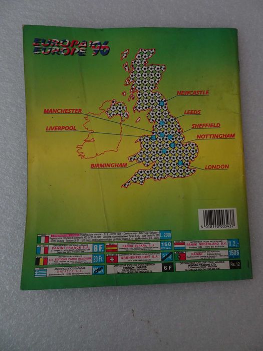 Caderneta de cromos de futebol Europa 96 Panini (tem 182 cromos)