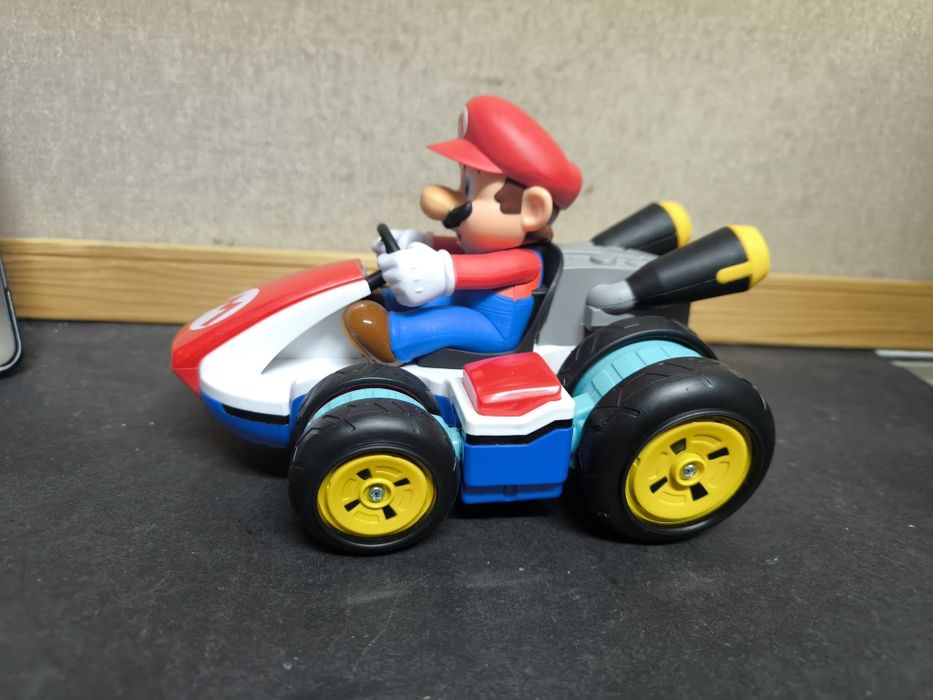 Carrinho do Mario Kart
Carrinho do personagem Mario, pronto para acele