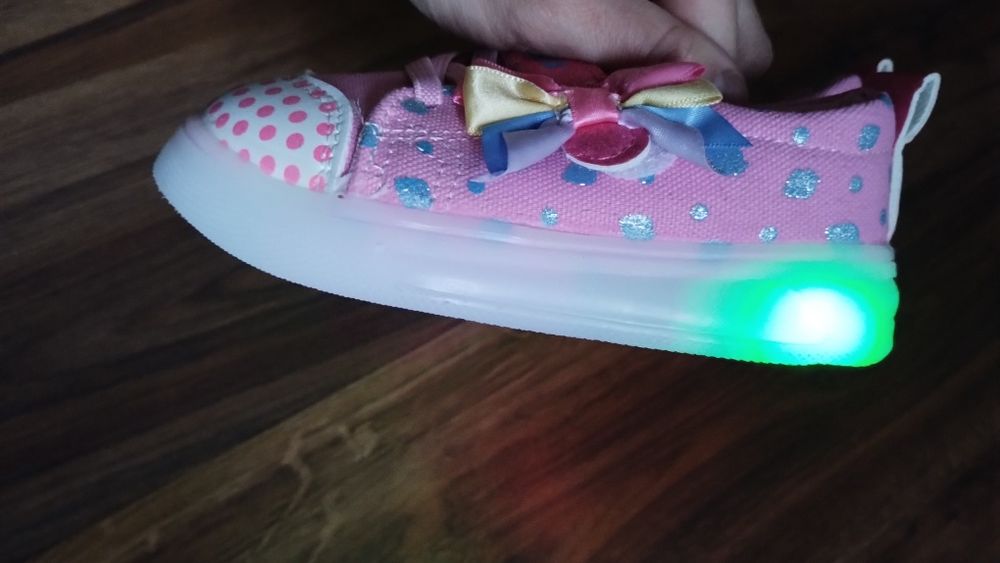 Trampki LED dla dziewczynki wiosenne